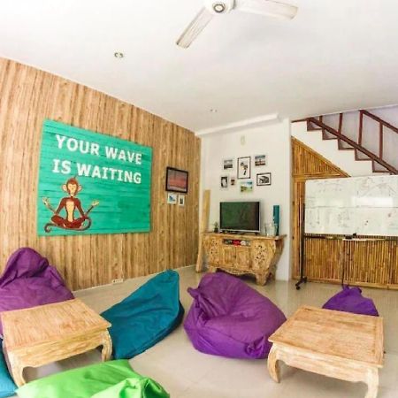 Surfers House Batu Bolong - Adults Only Hostel Canggu Buitenkant foto