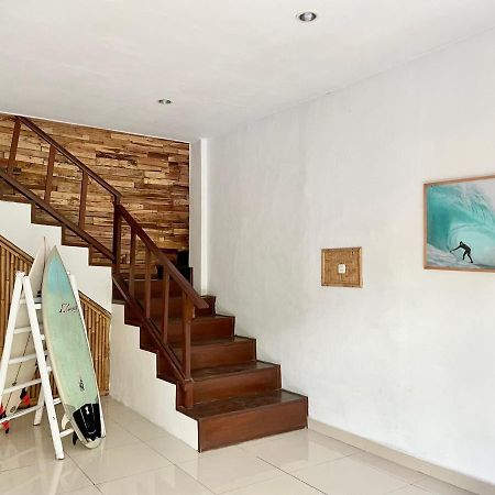 Surfers House Batu Bolong - Adults Only Hostel Canggu Buitenkant foto