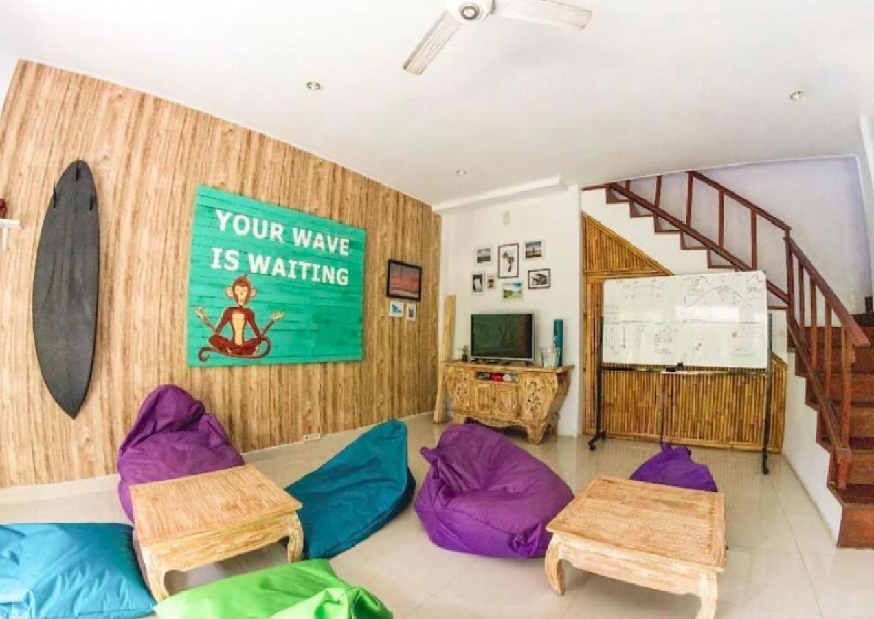 Surfers House Batu Bolong - Adults Only Hostel Canggu Buitenkant foto