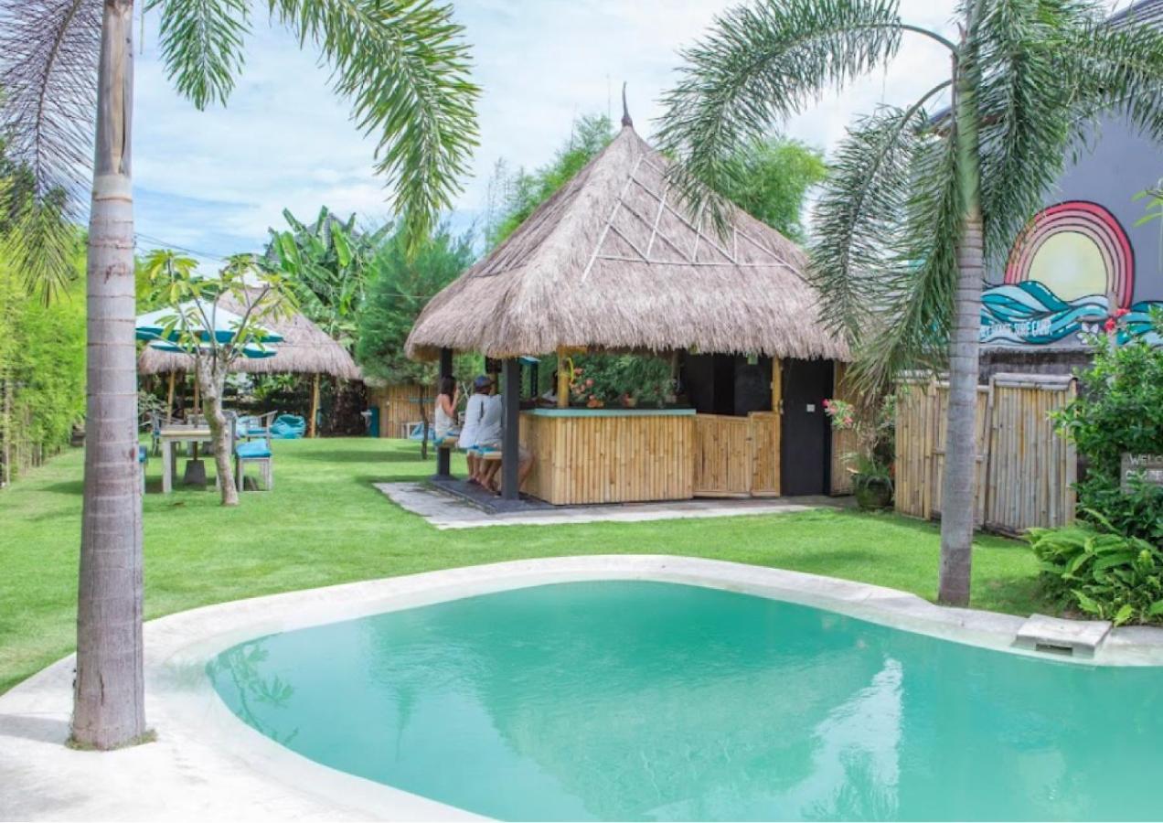 Surfers House Batu Bolong - Adults Only Hostel Canggu Buitenkant foto